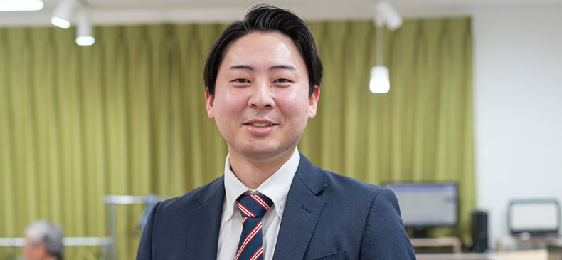 本社営業部 / 営業 2022年入社